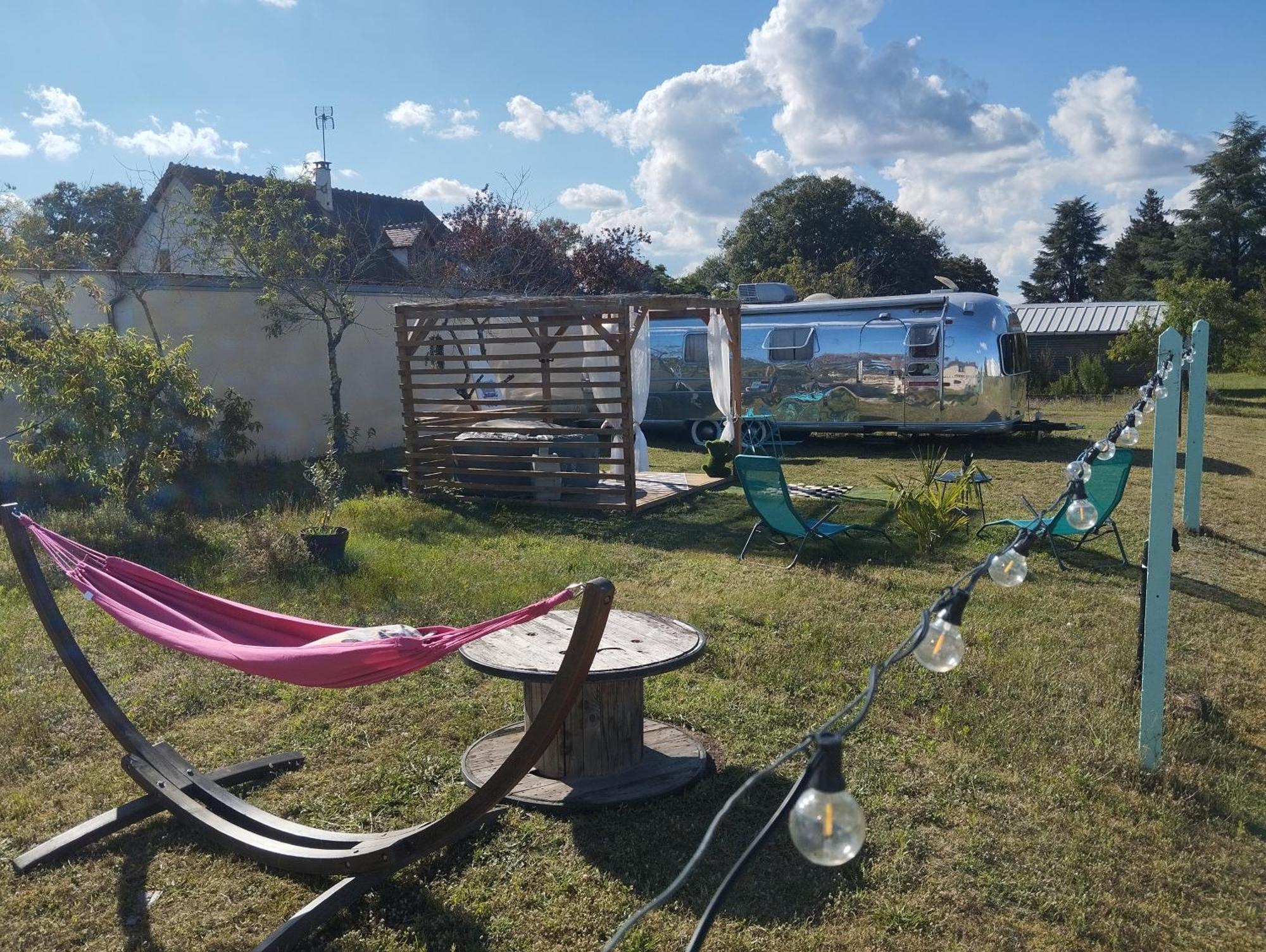 Vintage Camp Hotel Chabris Kültér fotó
